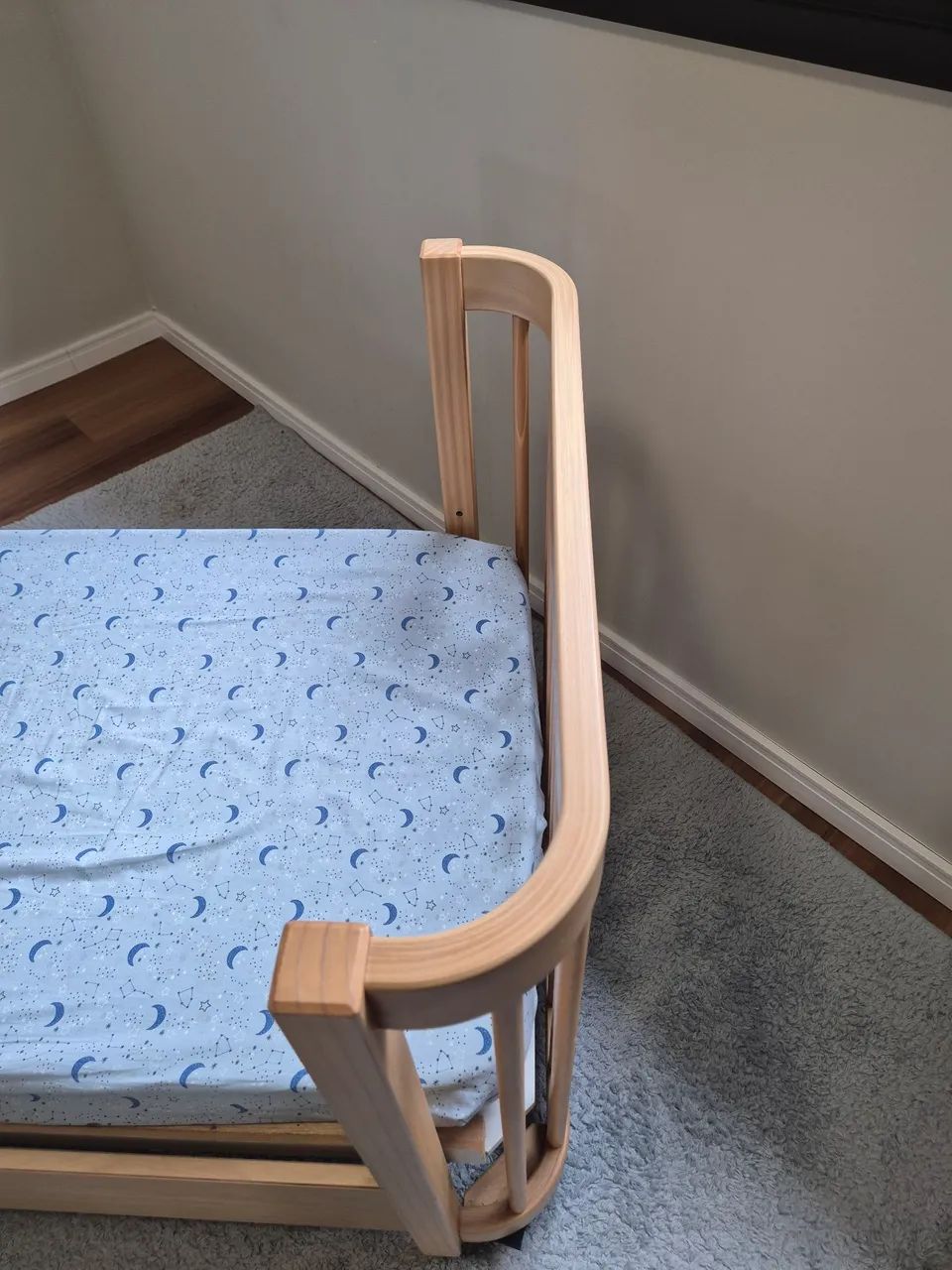 Berço evolutivo 3 em 1 Quater impecável  - Foto 2