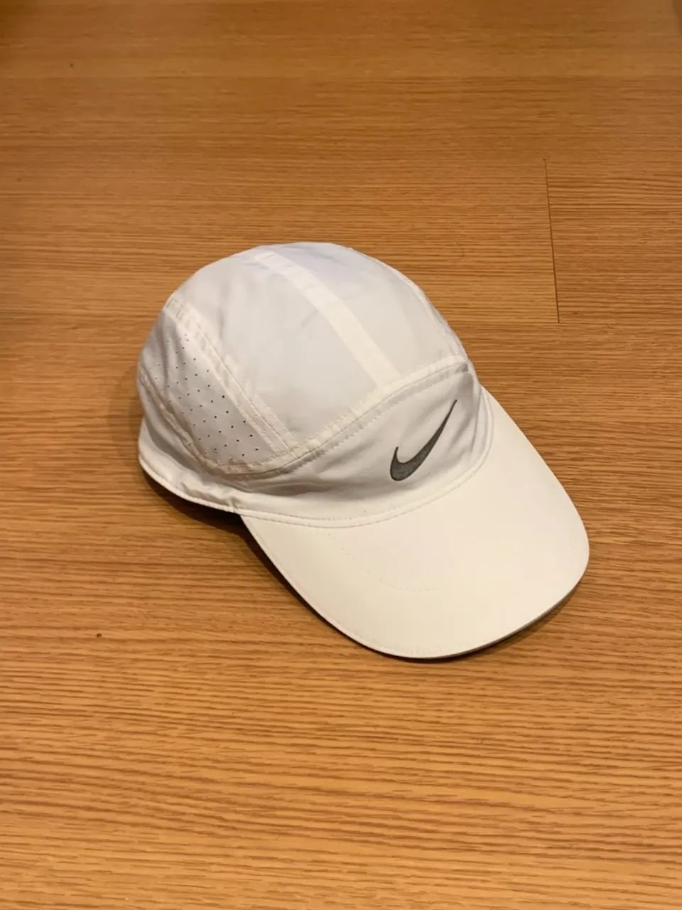 bone nike tailwind branco dri fit - Foto 3