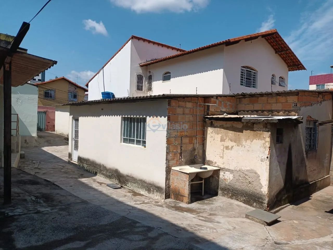 Lote com barracões 360m² Dona Clara - Foto 5