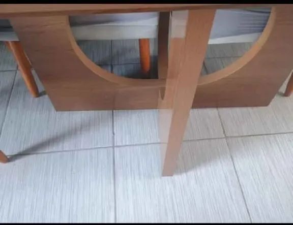 Mesa com cadeiras  - Foto 2