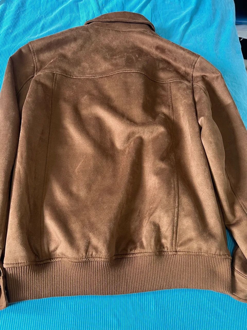 Jaqueta Bomber suede marrom P - Foto 2