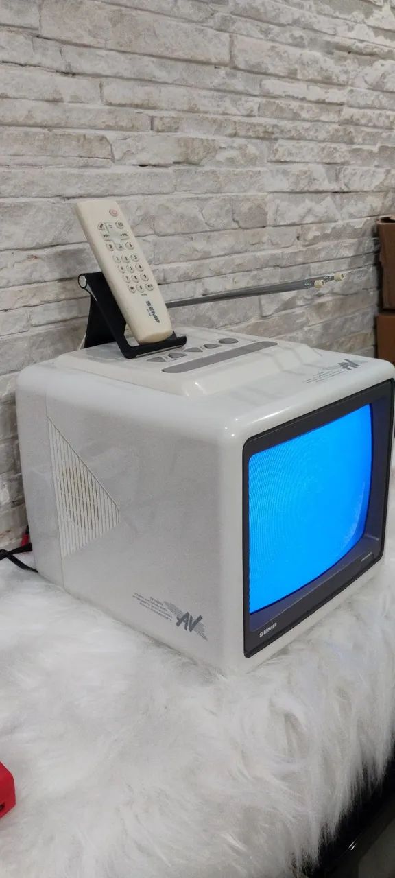 Tv Semp 1022 - Foto 4