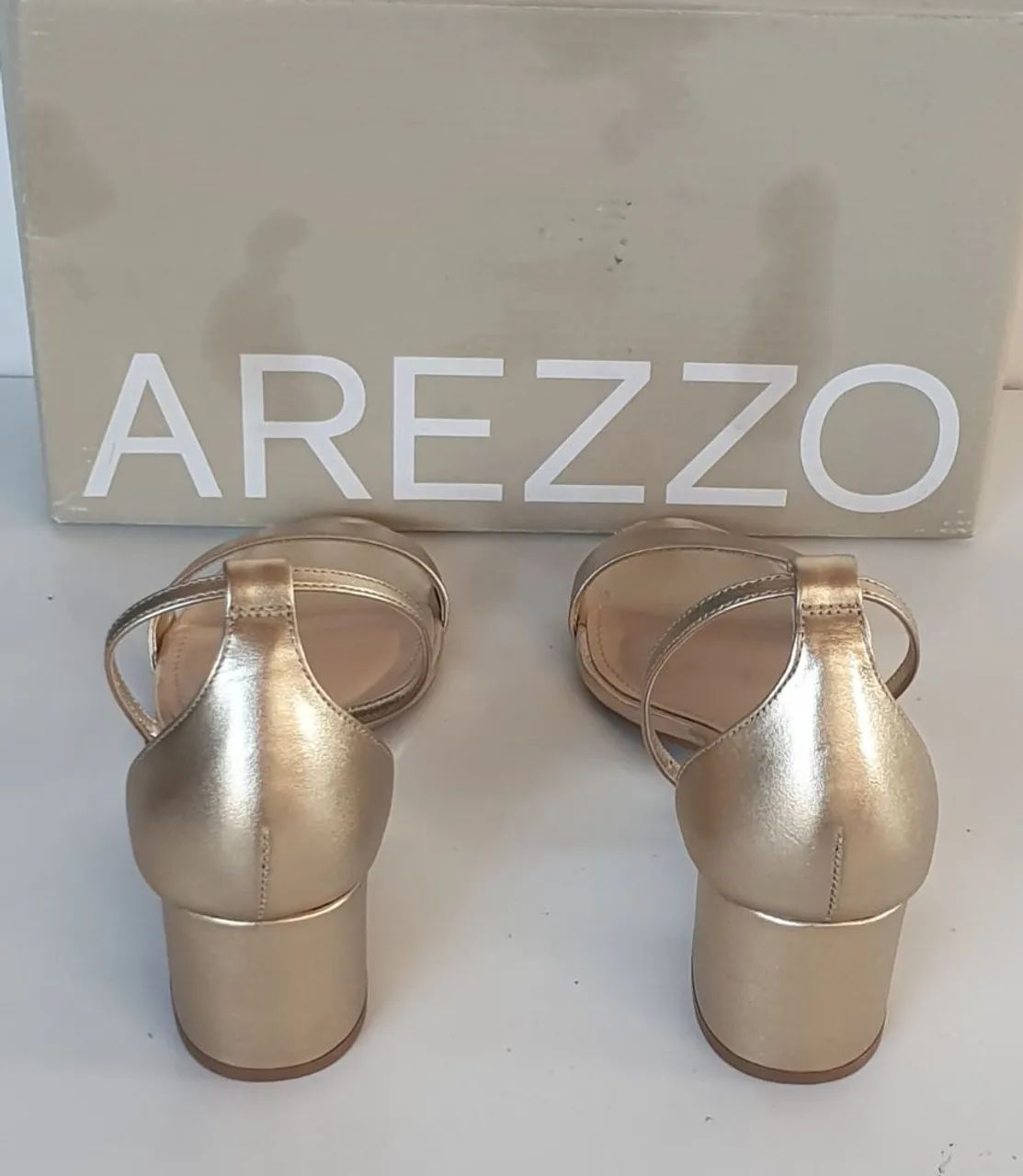 Arezzo - Sandália Dourada Couro - Foto 3