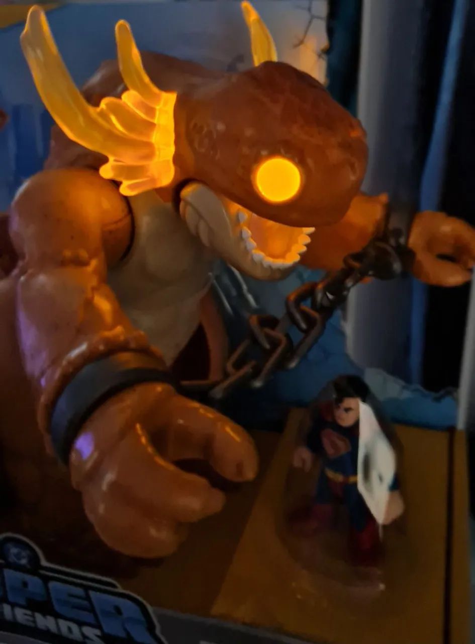 Superman e monstro imaginext  - Foto 4