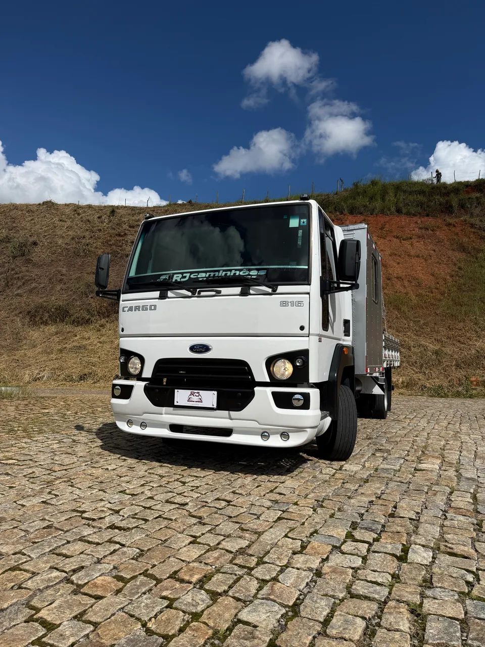 CAMINHÃO CABINE SUPLEMENTAR E CARROCERIA FORD CARGO 816 ANO 2017 - Foto 3