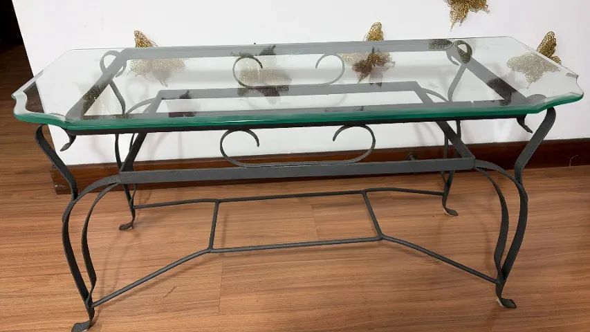 Mesa de centro em ferro trabalhado e vidro 10 mm trabalhado - ótima para qualquer ambiente - Foto 5