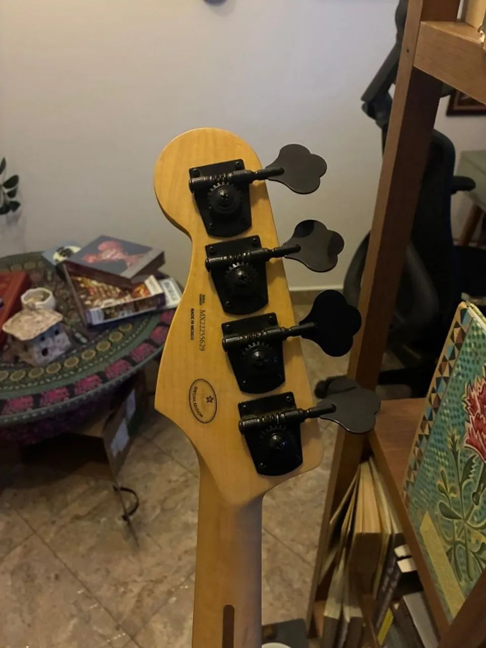 TORRANDO - Baixo Fender Jaguar - Limited Edition Blackout
