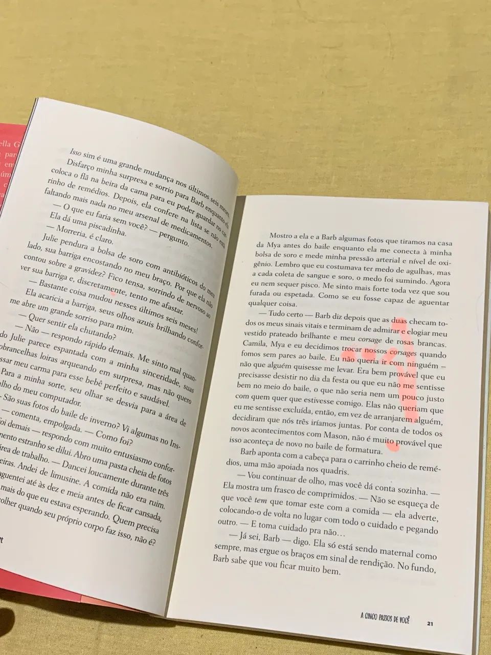 Livro - A cinco passos de você  - Foto 3