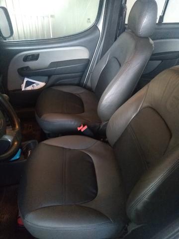 Fiat Doblô Essense 2011/2012 - Foto 18