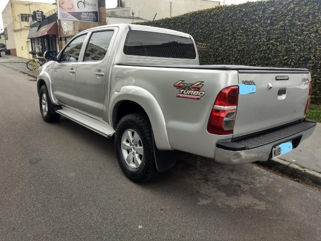 Toyota Hilux 3.0 SRV 4X4 CD 16v Turbo Itercooler, 171cv, cor prata, ano 2012 - Foto 4