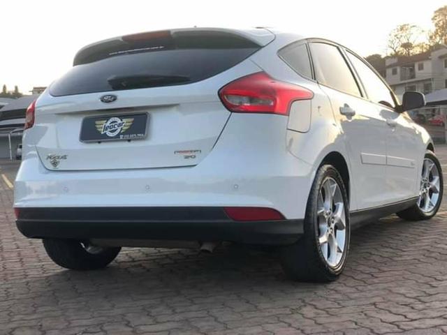Focus Hatch SE Plus automático - Foto 3
