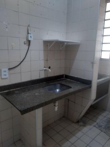 Apartamento 02 quartos C.Funcionários Vendo ou Alugo - Foto 9