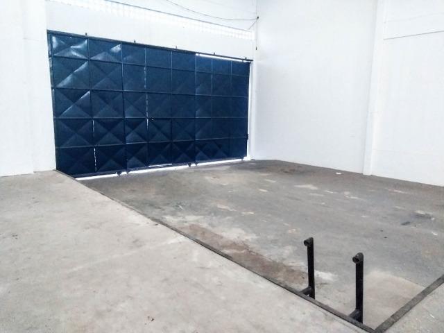 Galpão BR 116, rua Lateral, 1.000m² construído, escritório, doca, banheiro, Aluguel - Foto 5