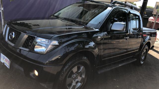 Frontier 2013 attack diesel pneus novos periciada super conservada
