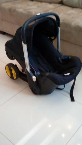 Carrinho e bebê conforto