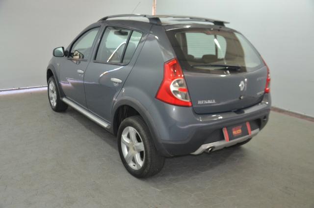 Sandero 1.6 Stepway, muito conservado, revisado com garantia, confira! - Foto 2