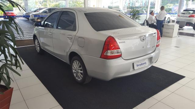 ETIOS 2015/2016 1.5 XLS SEDAN 16V FLEX 4P MANUAL - Foto 5