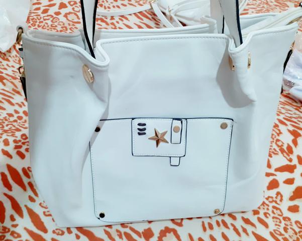 Kit com 2 bolsas femininas- grande+ média na cor branca
