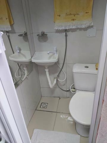 Kitnet Ótima Localização c/ Internet - Novo no Porcelanato - Foto 6