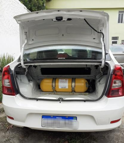 Logan EXP16; 2011; GNV; 1.6; R$ 13.900,00 - Foto 4