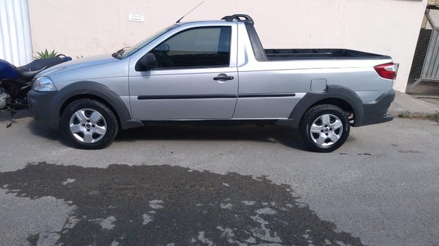FIAT STRADA 1.4 COMPLETA 2015 . EM PERFEITO ESTADO.