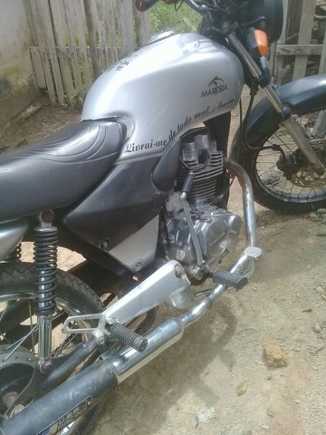 VENDO MOTO TITAN COMPLETA ANO 2001 2001