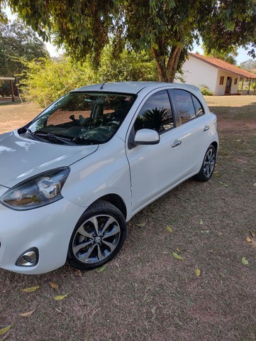 NISSAN MARCH TOP DE LINHA 1.6