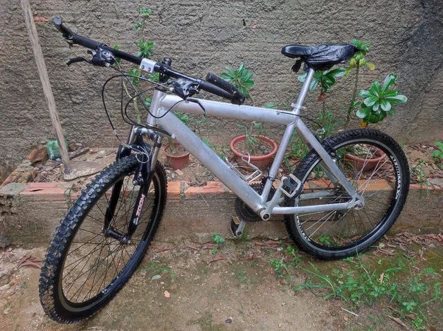 Bicicleta poty aro 26 boa nunca usada - Ciclismo - Sacramenta, Belém  1254355997