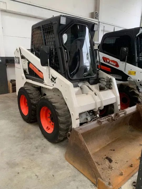 Mini carregadeira Bobcat S130 ano 2012 - Foto 2