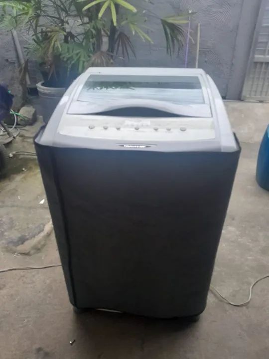 Máquina de Lavar Roupa em Ótimo Estado!
