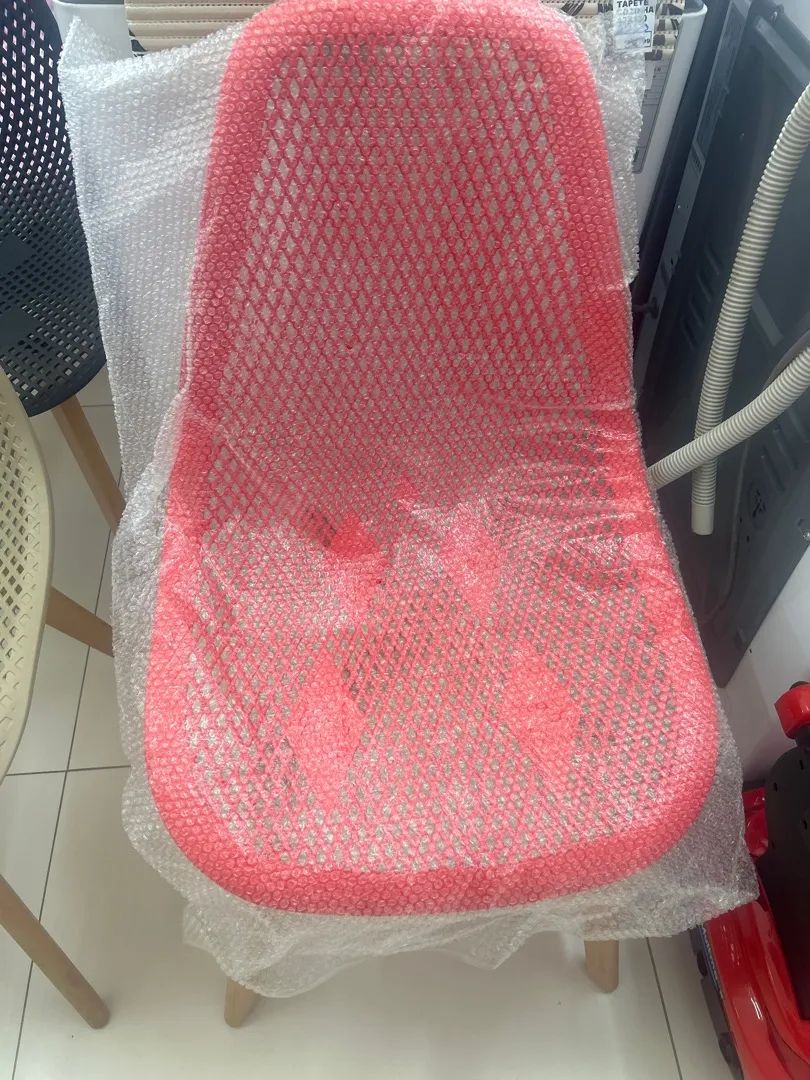 Cadeiras Eiffel furadinhas só 199 - Foto 4