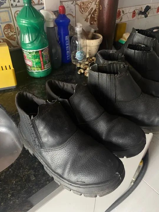 3 botas tamanho 43 - Foto 3