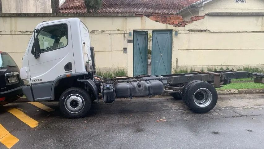 MB ACCELO 1015 / 2015  - Foto 4