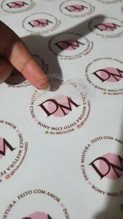 Adesivo transparente com sua logomarca personalizado  - Foto 3