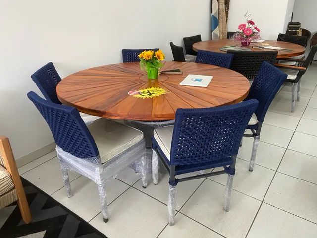 Conjunto  mesa e cadeiras externo 