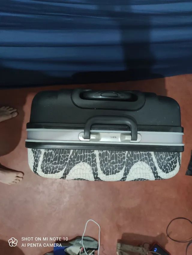Mala grande com codigo santino