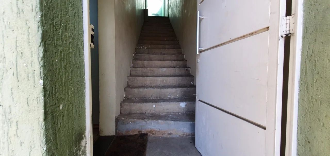 Galpão Sobrado Comercial 363Mt Com 6 Salas comercias ou Moradia no Segundo andar - Foto 2