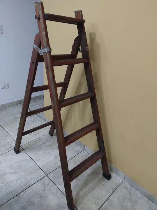 Escadas de Madeira - 3+1 1.50 metros usados - Foto 3