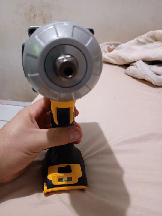 Impact Wrench Dewalt XR 20V - Foto 2