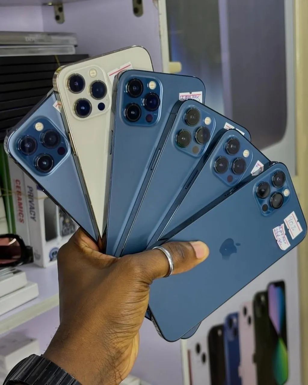 iPhone 12 Pro  256 gb semi novos MEGA PROMOÇÃO - Foto 2