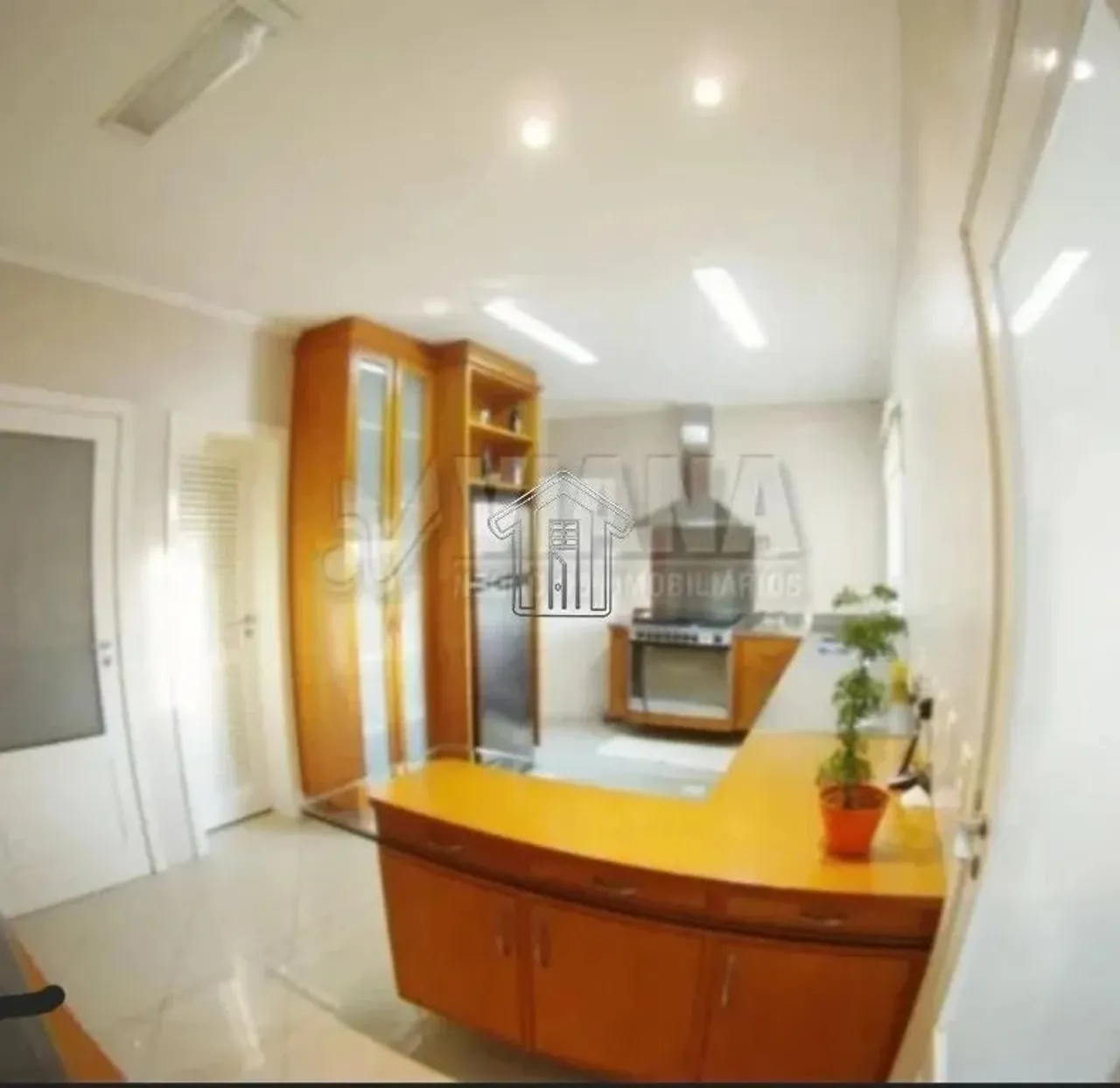 Casa (Sobrado) para Locação, 3 dorm(s), 1 suite(s), 2 vaga(s), 420 m²