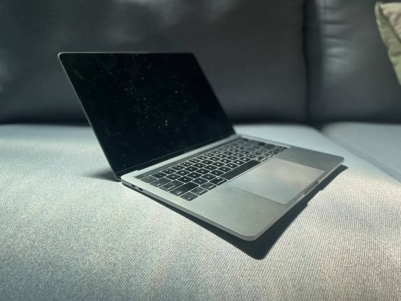 macbook pro 2019 i5