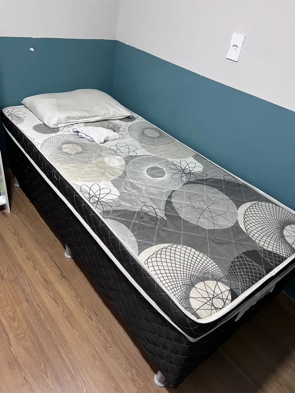 Cama Box Solteiro com Colchão