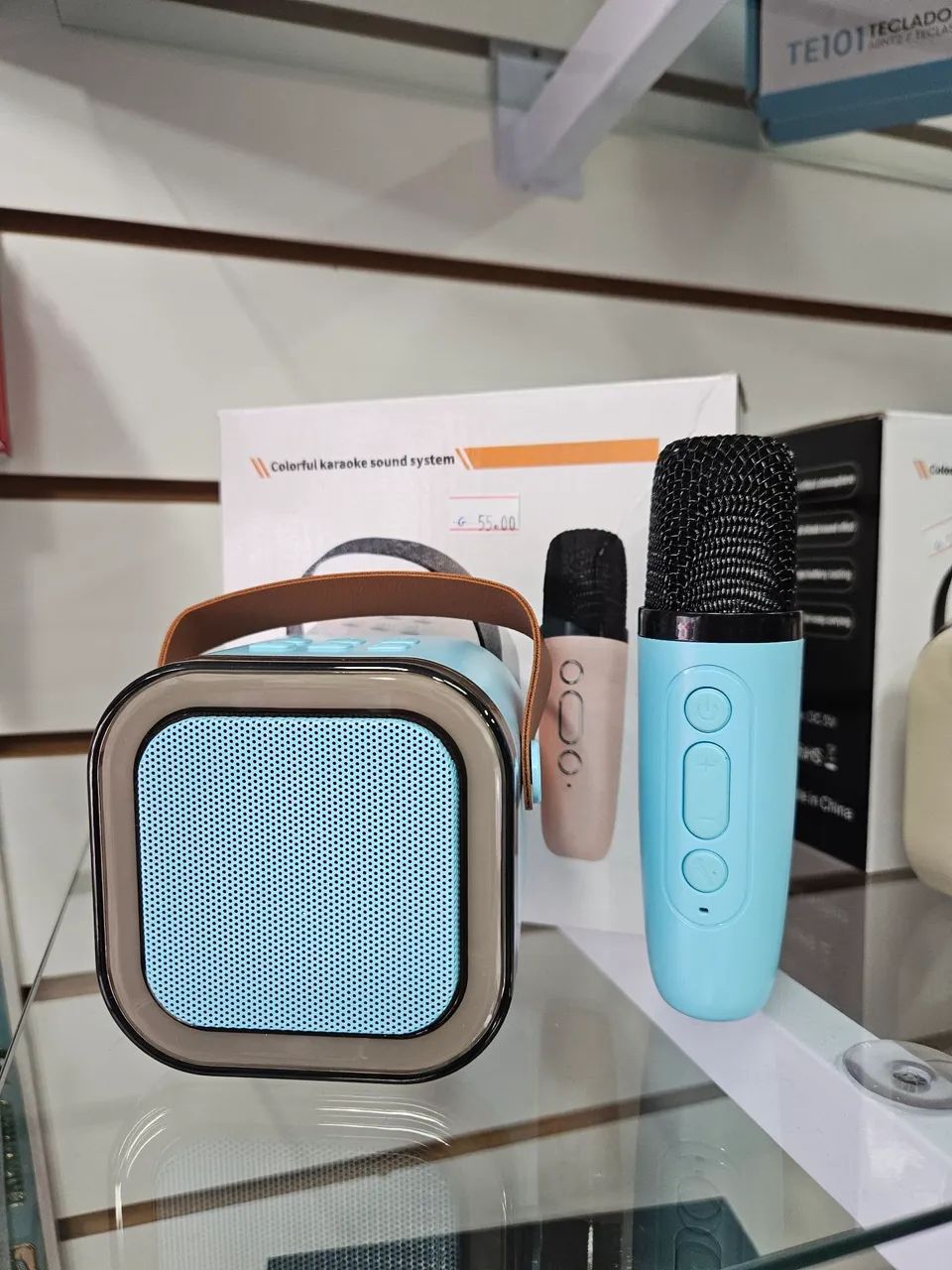 Karaokê Bluetooth Portátil com Microfone - Diversão Garantida!