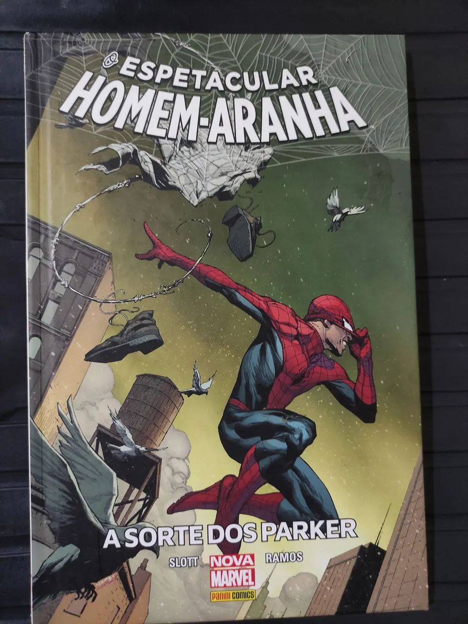HQ O Espetacular Homem-Aranha vol 1 - A Sorte dos Parker - leia a descrição toda 