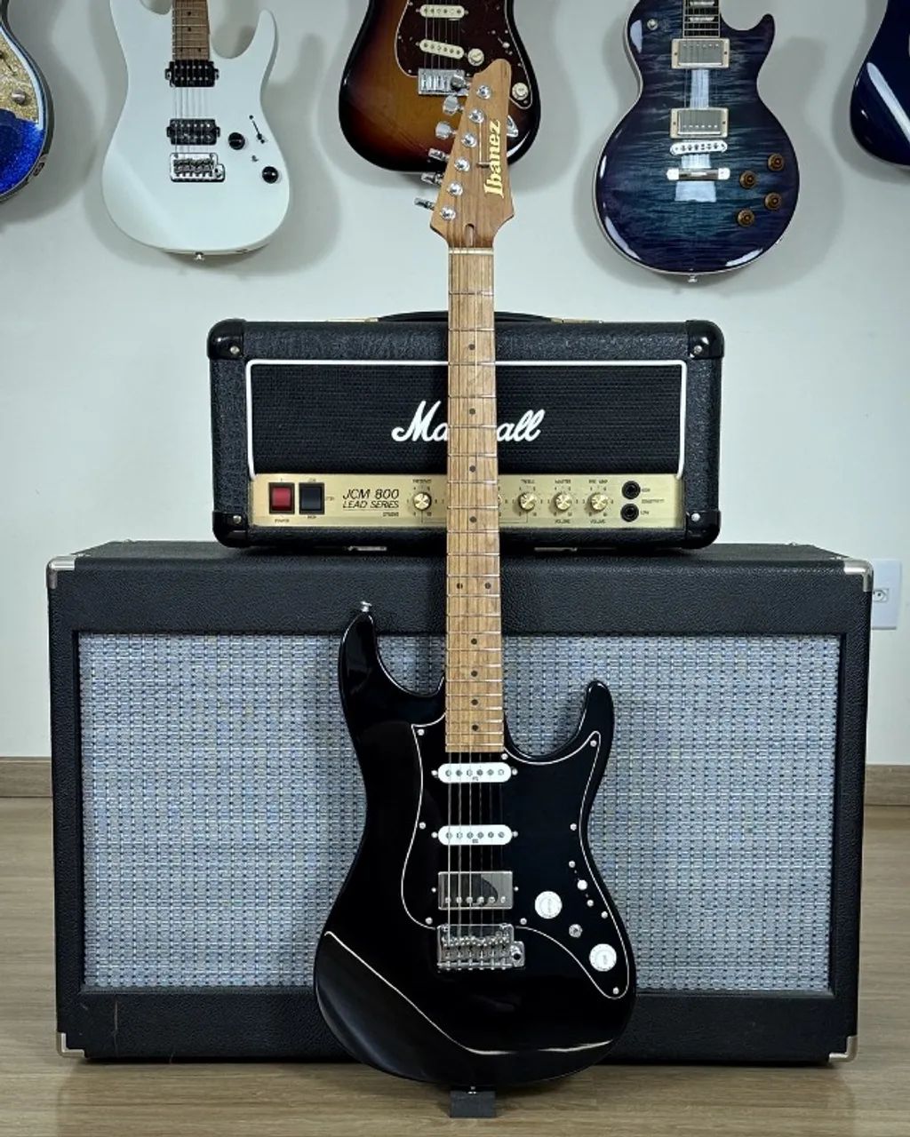 Guitarra Ibanez Prestige Az2204B - Black Japan - Instrumentos