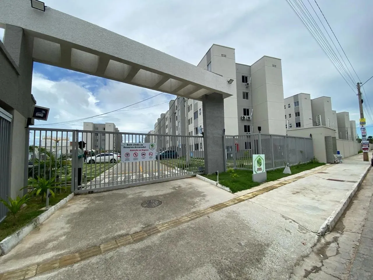 Apto. novo c/ 47m², 02 qts ( 01 suíte) sala, cozinha, wc social, área de serviço, piscina,
