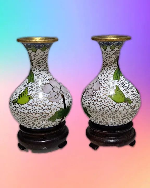 Par de Vasos de Porcelana Chinesa Cloisonné