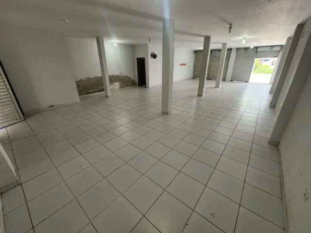Cidade Verde - Alugo galpão comercial.