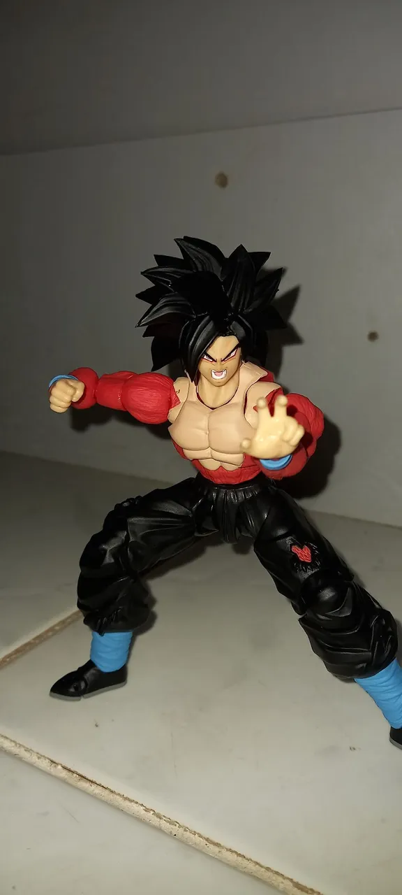 Goku SSJ4 Xeno Demoniacal Fit